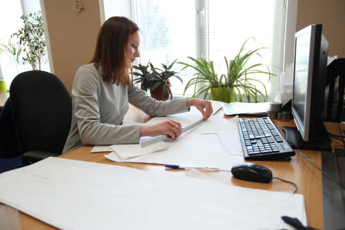 Юрист объяснила, что подготовка рабочего места до начала смены должна оплачиваться