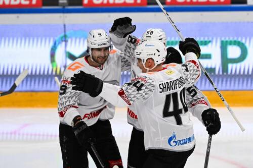 Эволюция «Железного Дамира»: как Шарипзянов уже стал лучшим защитником в истории КХЛ