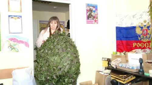 В Нижнекамске дети и родители активно участвуют в сборе помощи для бойцов СВО