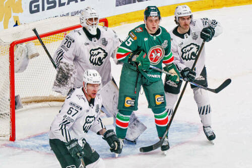 «Ак Барс» проявил стабильность во второй игре первого раунда розыгрыша Кубка Гагарина и вновь одержал победу над «Трактором». Удастся ли челябинцам перевернуть ход серии у себя дома – в материале «ТИ-Спорта».