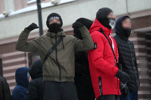 «Если у ребенка нет авторитета в семье, он найдет его вне дома»: как вербуют террористы