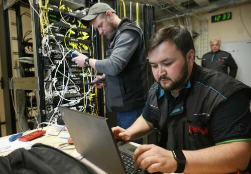 Экономике Татарстана в ближайшие годы потребуется около 51 тыс. работников ежегодно – такие расчеты содержатся в прогнозе до 2032 года. Документ показывает, где уже не хватает специалистов, почему дефицит становится устойчивым и какие профессии будут наиболее востребованы.