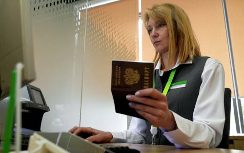 Повышение пенсий, ограничение рассрочек и новые правила кредитов: гид по законам апреля