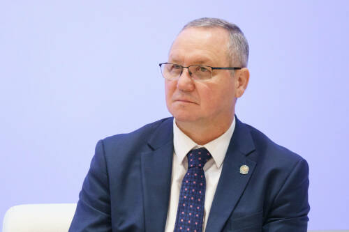 Салимгараев рассказал, какие каналы информации используют жители Татарстана