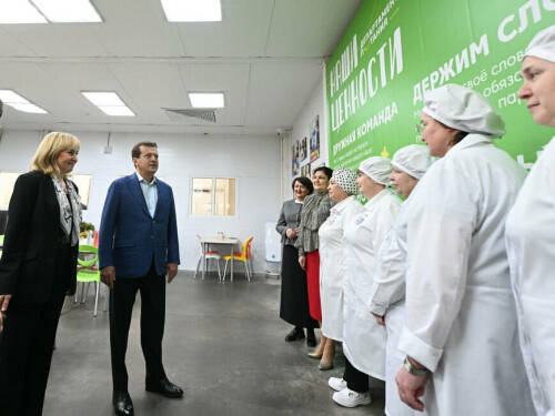 Мы доверили вам самое ценное: мэр Казани поздравил сотрудниц департамента продовольствия