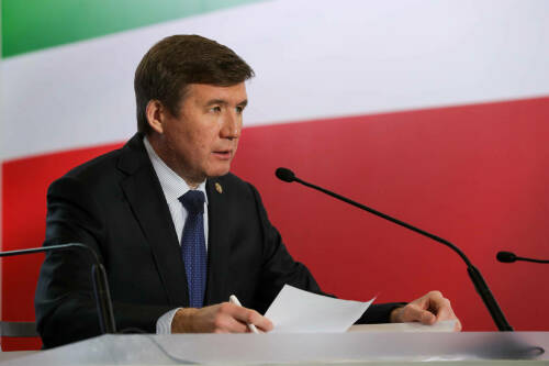 Шагиахметов поздравил работников геодезии и картографии с профессиональным праздником