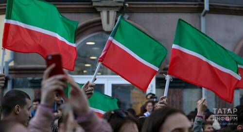 О создателе флага Татарстана Тавиле Хазиахметове казанцам расскажет его сын