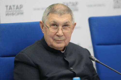 Рифкат Минниханов предложил обсудить международный статус премии Тукая через 10 лет