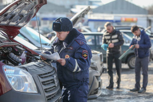 ГАИ напомнила татарстанцам правила регистрации транспорта и размеры госпошлин