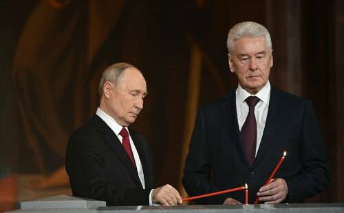 Президент России Владимир Путин поздравил православных христиан и всех жителей страны, отмечающих Пасху &ndash; Светлое Христово Воскресение