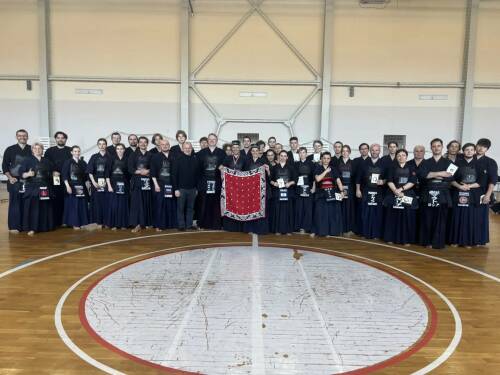 В Казани на базе Центра гребных видов спорта Поволжского государственного университета физической культуры, спорта и туризма состоялось учебно-тренировочное мероприятие по кендо