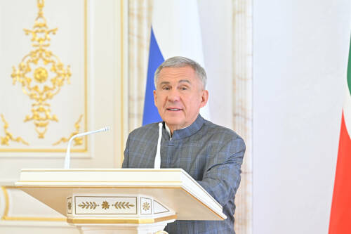 Минниханов поздравил «Динамо-Ак Барс» и «Ак Барс-Динамо» с успехом в Суперкубке России