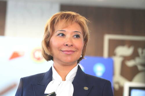 Эльмира Зарипова подала документы для участия в праймериз «Единой России»