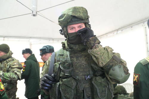 Рустам Минниханов подписал закон о квотах для трудоустройства участников СВО в Татарстане