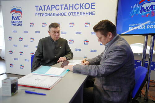 Герой России Александр Лапин подал документы для участия в праймериз «Единой России»