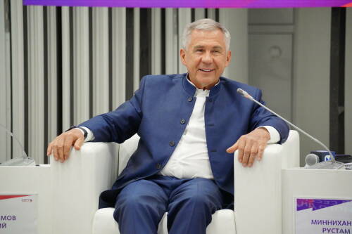 В рамках Казанского международного электроэнергетического форума &laquo;Энергопром&raquo; 3 апреля состоялась встреча лидеров энергетической отрасли с молодежью, организованная Российским обществом &laquo;Знание&raquo;, сообщили в его пресс-службе