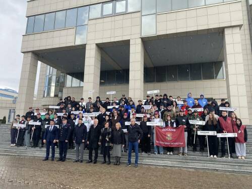 «Соревнуйтесь на автодромах, а не на дорогах»: в Казани прошел молодежный конкурс по автомногоборью