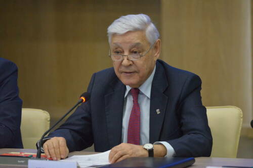 Мухаметшин: В Татарстане реализуется комплексная программа по сохранению родных языков