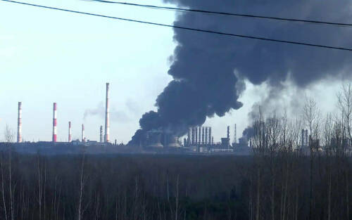 НКНХ: при пожаре погибли 12 человек, поисковая операция завершена