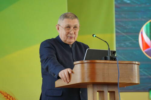 Рифкат Минниханов рекомендовал руководителям предприятий прийти на выставку РВФ