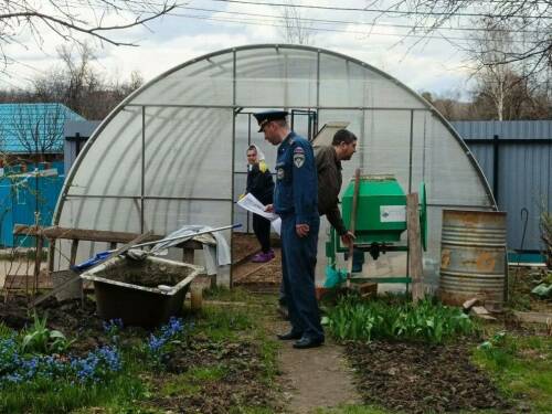 «Весной количество пожаров удваивается»: в Казани прошел рейд инспекторов МЧС