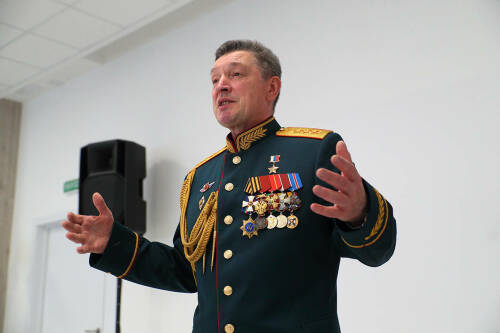 Александр Лапин военным медикам: «Вы – лучшие представители нашего народа»
