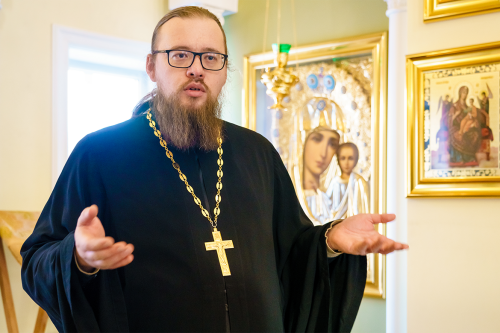 «Воздержание от пищи – не самоцель»: батюшка о том, сколько есть постов и какие