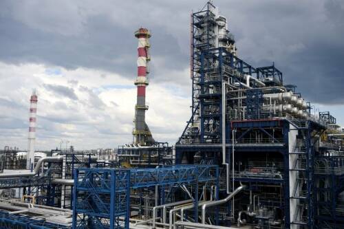Компания «РТ – проектные технологии», входящая в госкорпорацию «Ростех», впервые представила комплекс «Паутина», предназначенный для защиты инфраструктурных объектов от БПЛА. Презентация разработки состоялась в ходе региональной миссии Ростеха в Тверской области, сообщает ТАСС со ссылкой на госкорпорацию.