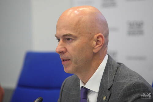 Раис Татарстана Рустам Минниханов освободил от должности Председателя Госкомитета РТ по туризму Сергея Иванова