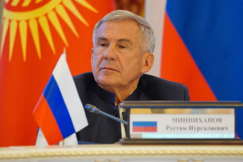 Сегодня в Казани встретились руководители ведомств по исполнению наказаний шести стран СНГ. Они обменялись опытом и обсудили наиболее актуальные вопросы в сфере международного взаимодействия. О том, как снизить число рецидивов, повысить эффективность исправления осужденных, когда в РТ появится мультиколония, читайте в репортаже «Татар-информа».