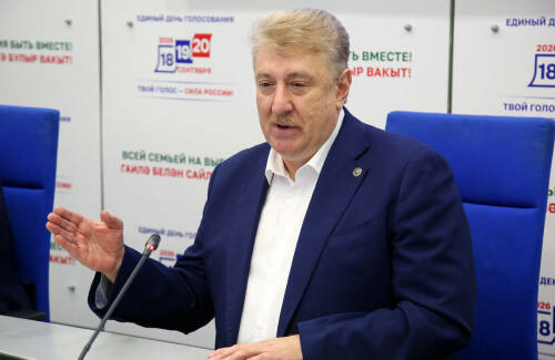 Трехдневное голосование на выборах депутатов Госдумы РФ девятого созыва началось в Татарстане. Избирательные участки по всей республике открылись в 8:00 без каких-либо происшествий или накладок и будут работать ежедневно до 20 сентября включительно. Как оценил старт избирательной кампании председатель ЦИК Татарстана – в материале «Татар-информа».
