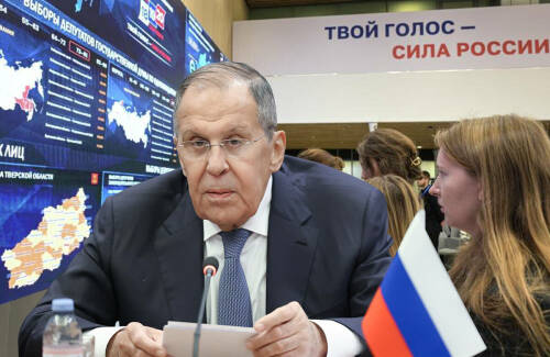 В Татарстане подводят итоги выборов в Госдуму РФ, американцы пригласили Владимира Путина на G20, а Украина ввела санкции в отношении АО «Татмедиа» и «Татар-информа». Эти темы в «Акцентах недели» обсудили главный редактор агентства Ринат Билалов, обозреватель Альберт Бикбов и ведущий Артур Халилуллов.