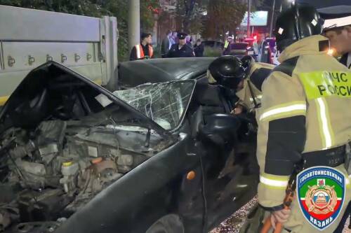 Появилось видео с места смертельного ДТП, где Chevrolet влетел под грузовик в РТ