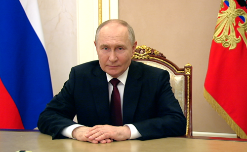Президент России Владимир Путин поздравил граждан с Днем языков народов Российской Федерации