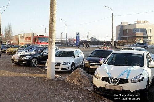 Свадьбы 21.12.12 в ЗАГСе Ново-Савиновского районе