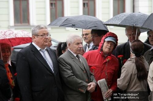 Возложение цветов памятнику Пушкина