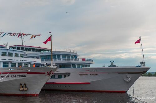 Большой круизный праздник прошел в речном порту Казани