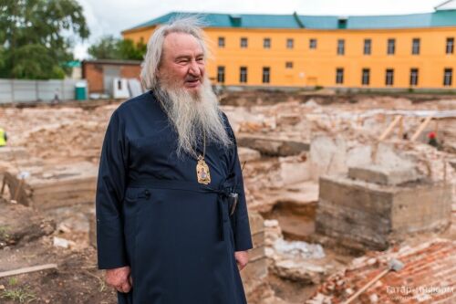 Раскопки на месте восстановления собора Казанской иконы Божией Матери
