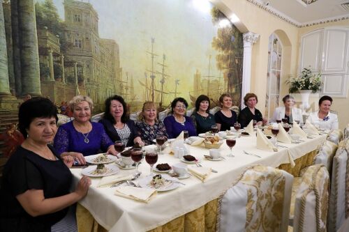 Нәфис сүз остасы Әлфия Хәбибуллинага 50