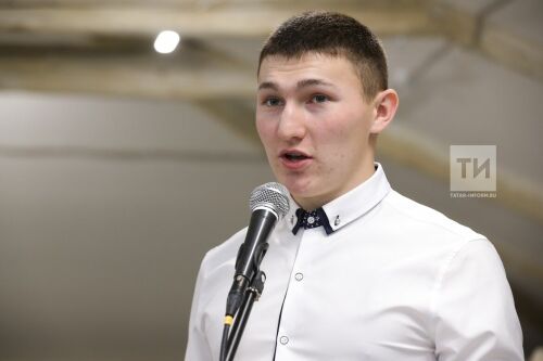 "Әбүгалисинә" татарча фәнни слэм. "Гыйлем" проекты ("Абугалисина" татарский 