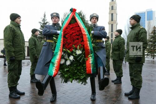 Возложение цветов к Вечному огню , посвященное Дню защитника Отечества