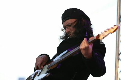 Мин татарча сөйлəшəм