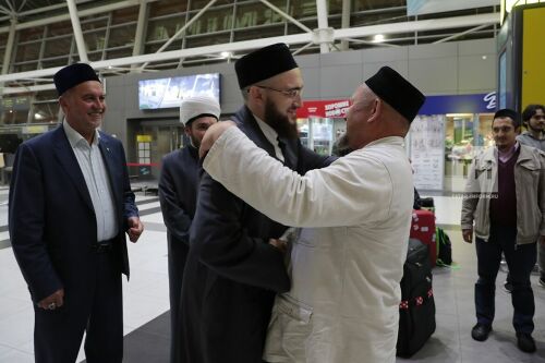 Встреча первых хаджиев из Мекки. 