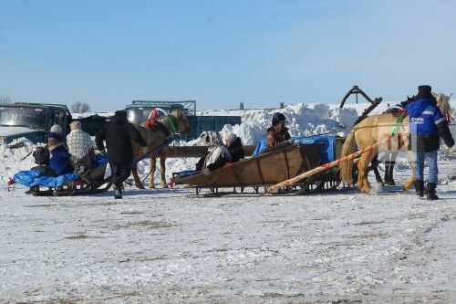Поездка делегатов VII Всероссийского схода предпринимателей татарских сел в Алькеевский район РТ