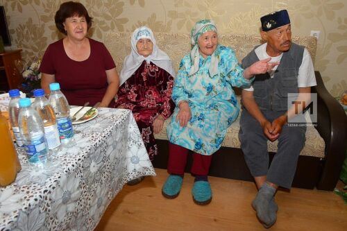 Чествование 100-летней жительницы Казани Закиры ханум