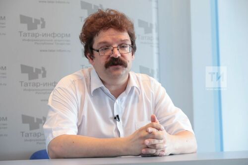 Интервью с политологом Андреем Большаковым