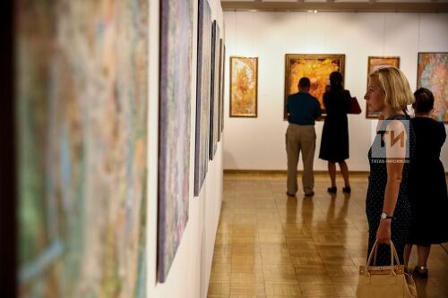 Открытие юбилейной выставки казанских художников Валерия и Виталия Скобеевых в "Хазине"