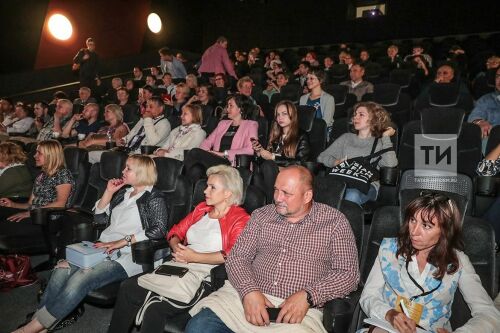 Творческая встреча с Камилем Лариным, презентация фильма "Счастья и здоровья"