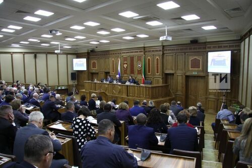 Парламентские слушания по проекту закона РТ о бюджете на 2020-2022 гг