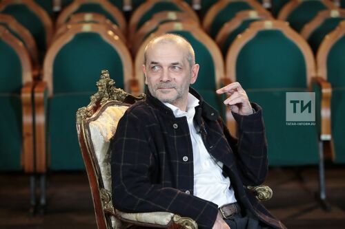 Интервью "Без галстука" Андрей Кузьмин - главный режиссер Камаловского театра Фарид Бикчантаев